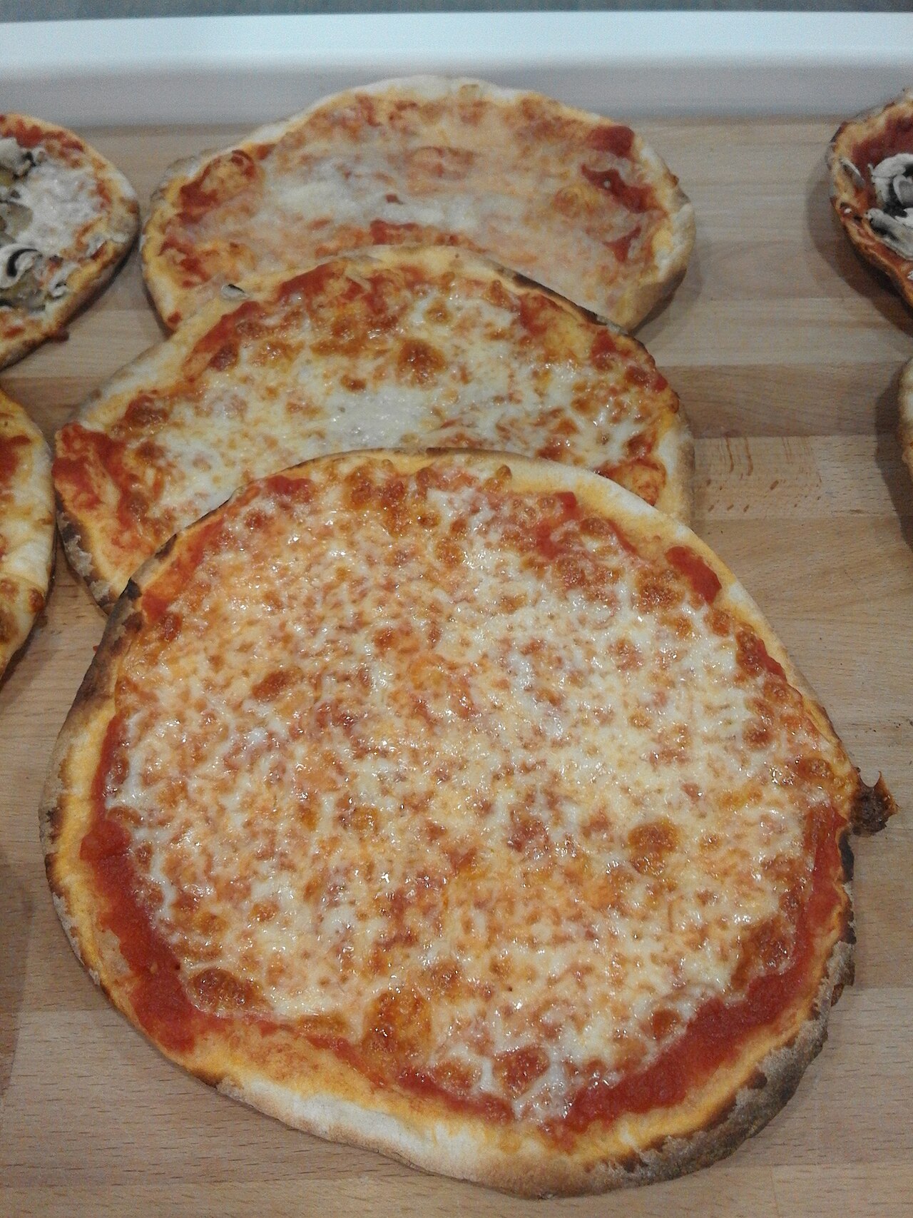 Real Neapolitan Margherita pizza with tomato, mozzarella and basil